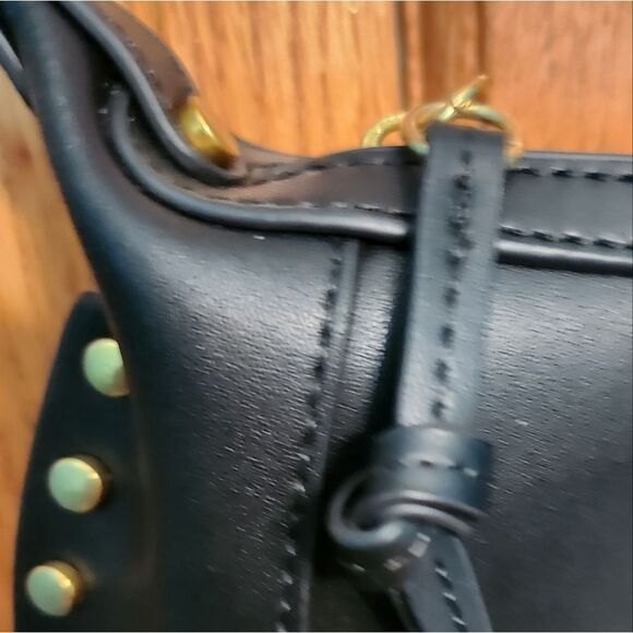 Oskan Moon Black Leather Crossbody - Picture 10 of 10